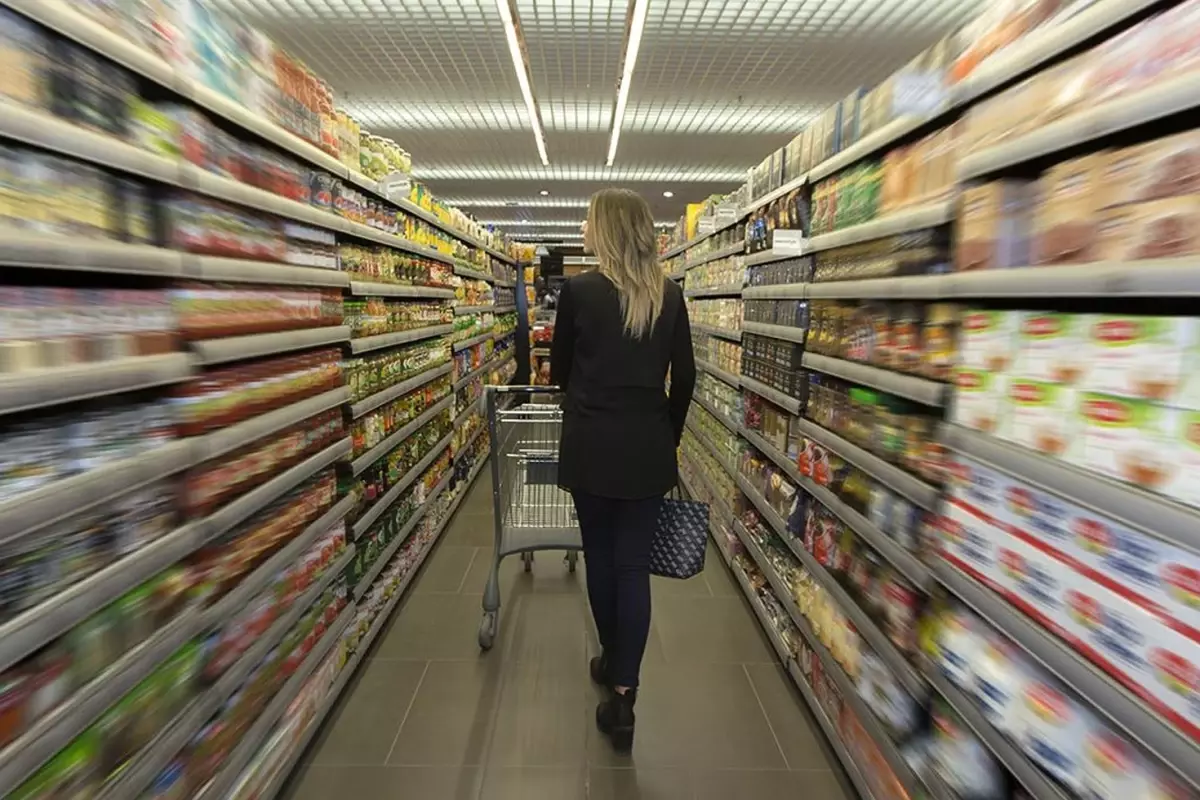 Marketler pazar günü kapanıyor mu? Bakan Bolat’tan sürpriz çıkış