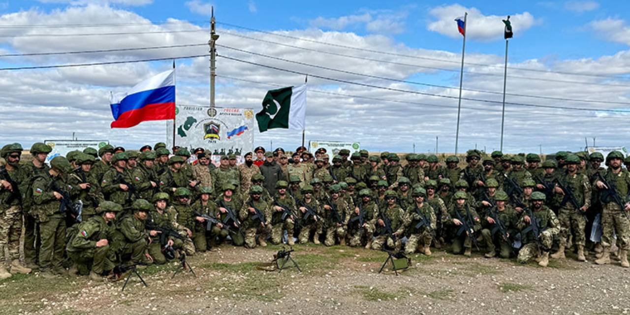 Pakistan ve Rusya’dan ortak askeri tatbikat