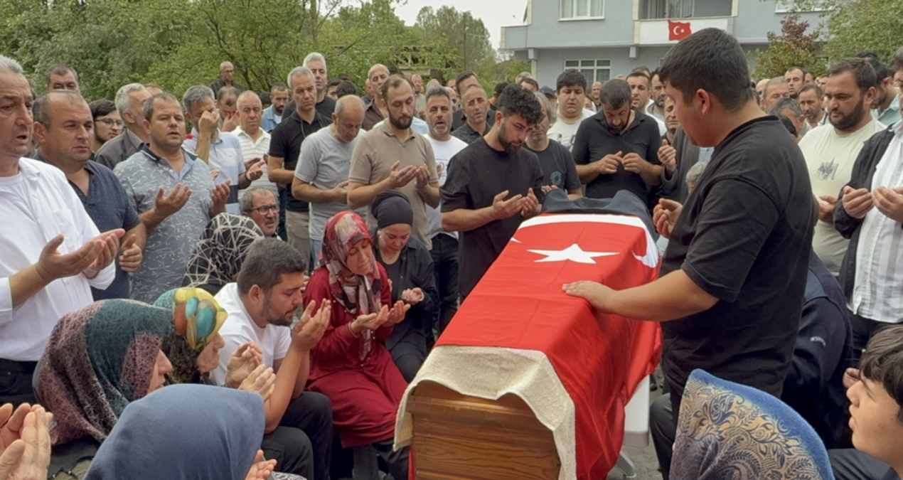 Zonguldak’ta göçükte ölen madenci toprağa verildi