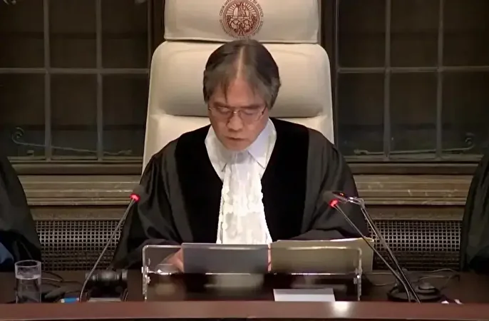 Uluslararası Adalet Divanı Başkanı Yuji Iwasawa