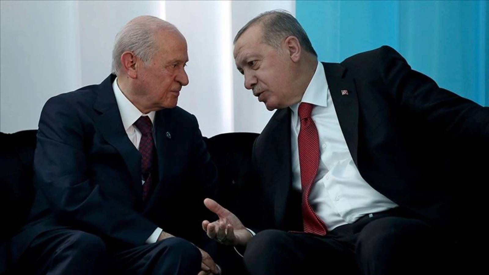 Bahçeli’nin danışmanı Çiçek’ten Yeni Şafak’a: Cumhur İttifakı birlikteliğinden ve MHP’den rahatsız oldukları deşifre oldu!