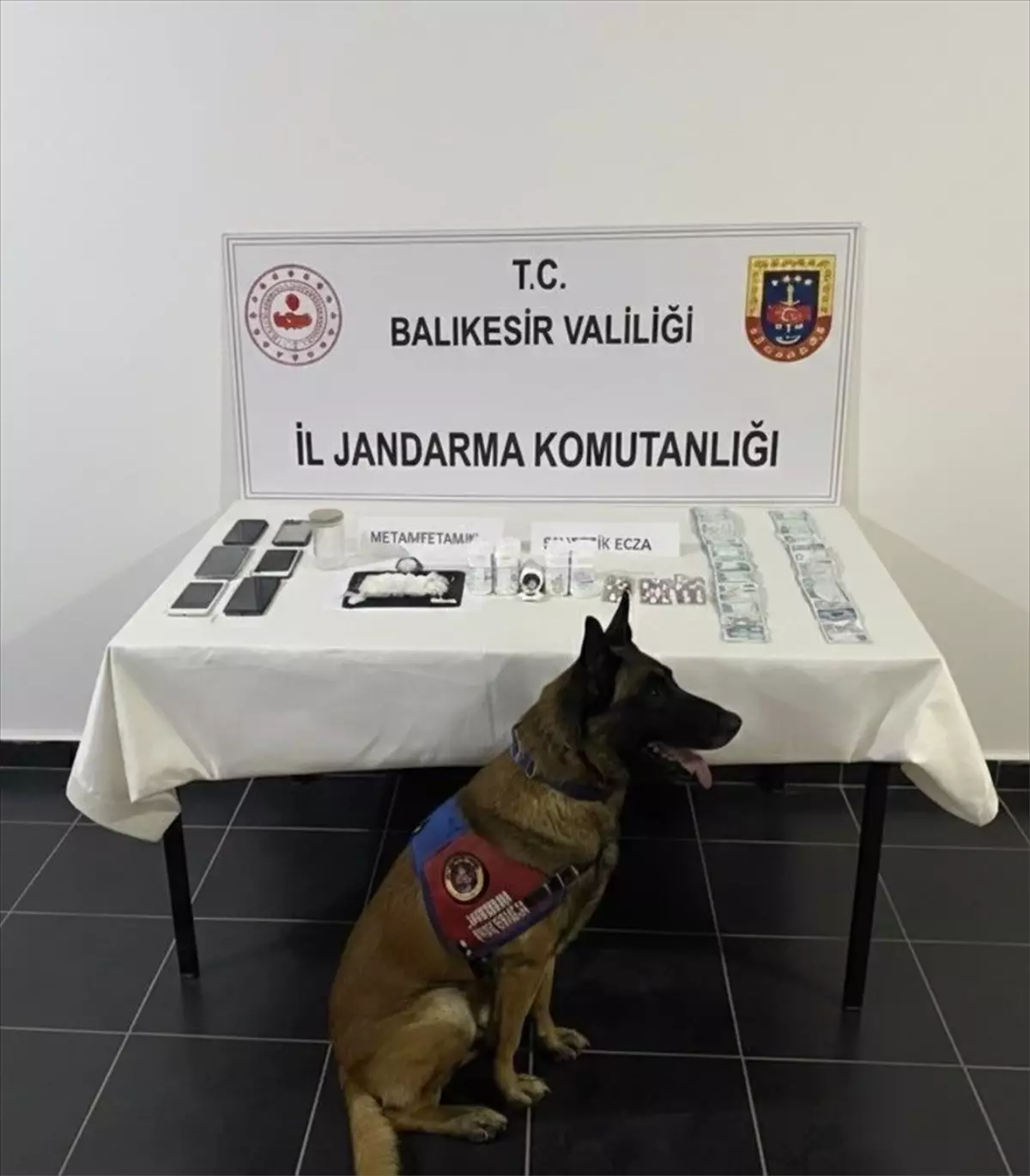 Balıkesir’de Uyuşturucu Operasyonu: 3 Zanlı Tutuklandı