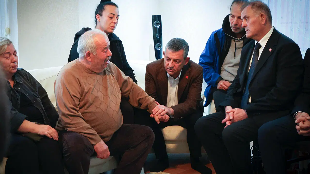 Son Dakika… Özgür Özel’den 3 günlük milli yas talebi!