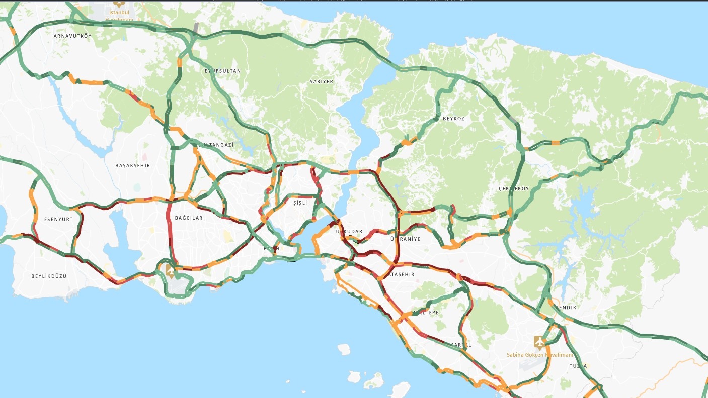 İstanbul’da trafik adım adım ilerliyor
