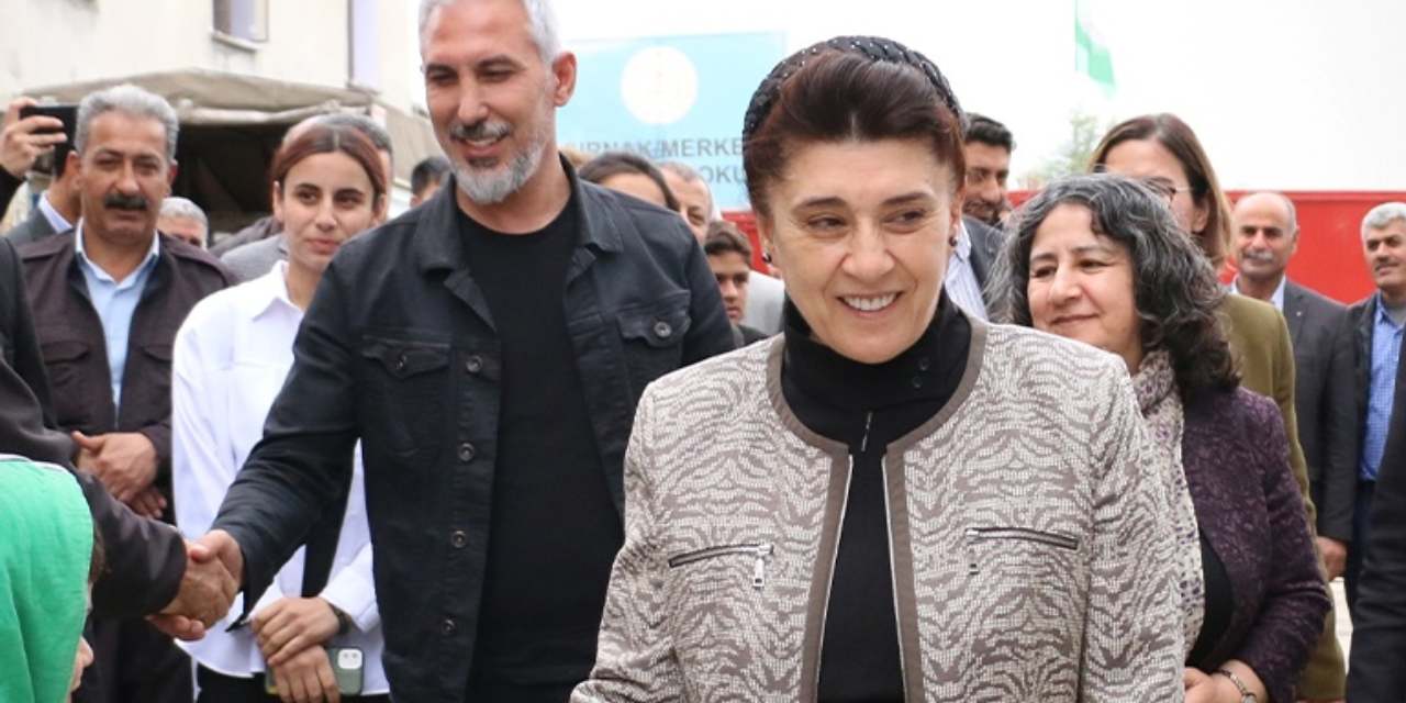 Leyla Zana’ya yapılan küfürlü tezahürat: AKP, CHP ve DEM tepkilerde birleşti
