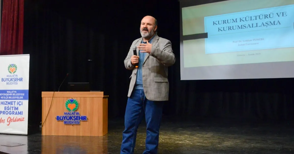 Malatya Büyükşehir’den hizmet içi düzenlendi