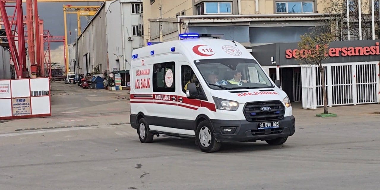 Tuzla Tersaneler Bölgesi’nde yine kaza: İskele çöktü işçiler yaralandı