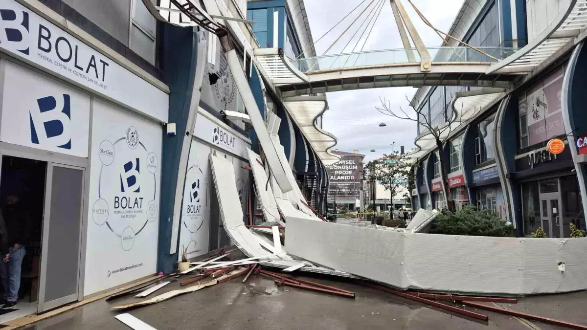 Avcılar’da Fırtına: İş Yerleri Zarar Gördü