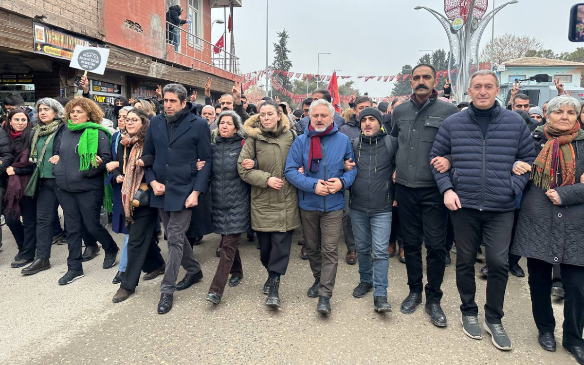 Suruç’tan Kobanî sınırına yürüyüşe polis müdahalesi