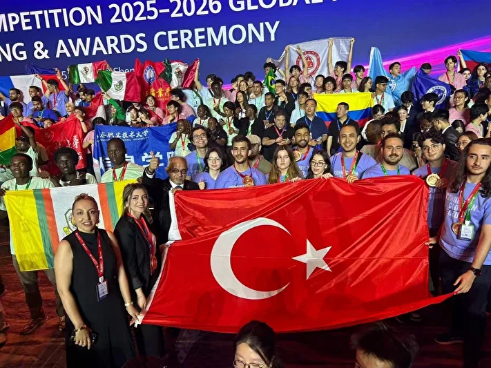 Türk Öğrenciler Çin’de Teknoloji Yarışmasında Ödülleri Topladı