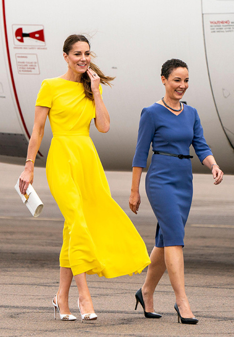 Kate Middleton’ın Sarı Elbisesiyle Dikkat Çeken Anlar